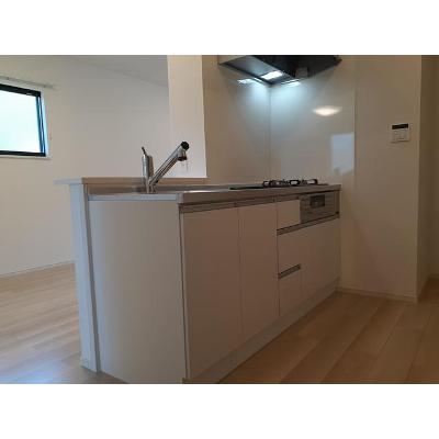 ソルヴェーグⅡ 203【管理NO：1-026740502-02030】 ★家具家電は申し込み後に搬入します★の物件写真3