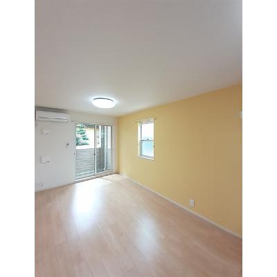 ワイズＫＭ　Ⅱ 101【管理NO：1-021384701-01010】 ★家具家電は申し込み後に搬入します★ ★2026年09月中旬入居可能★の物件写真2