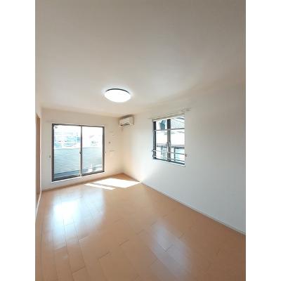 夢野ハイツ 302【管理NO：1-017750301-03020】 ★家具家電は申し込み後に搬入します★ ★2026年09月中旬入居可能★の物件写真2