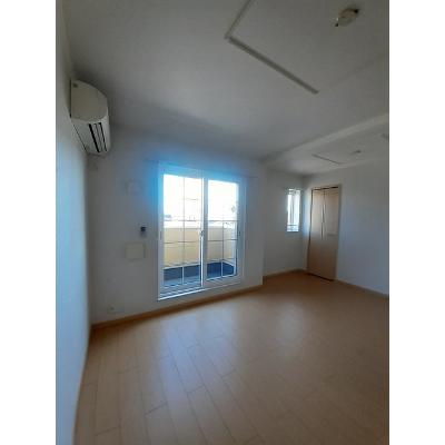 リヴェール・ムニュ 202【管理NO：1-015617501-02020】 ★家具家電は申し込み後に搬入します★ ★2026年09月中旬入居可能★の物件写真2