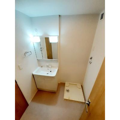 梅芳館 104【管理NO：1-027000601-01040】 ★家具家電は申し込み後に搬入します★の物件写真6