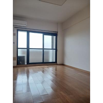 イルマーレ 605【管理NO：1-013402201-06040】 ★家具家電は申し込み後に搬入します★の物件写真2