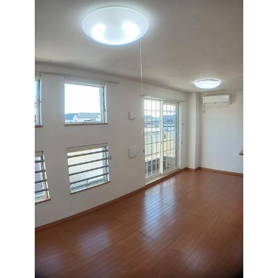 エピナール　ララＢ 201【管理NO：1-014113202-02010】 ★家具家電は申し込み後に搬入します★ ★2026年09月中旬入居可能★の物件写真2