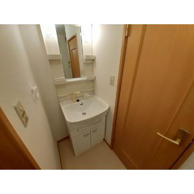apartment 長崎県平戸市岩の上町１０４番地８ 

↓地図はこちらから