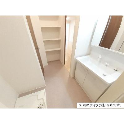 カーサみやびⅩ 102【管理NO：1-028320603-01020】 ★家具家電は申し込み後に搬入します★ ★2026年10月上旬入居可能★の物件写真6