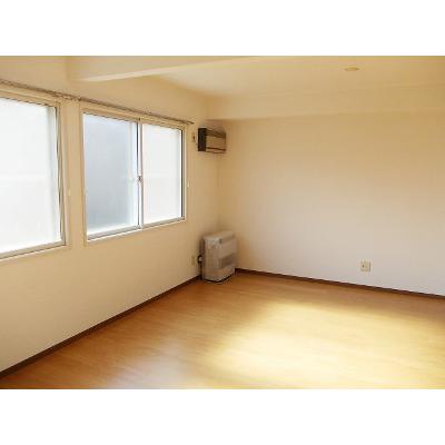 ファミールⅡ 102【管理NO：1-005797601-01020】 ★家具家電は申し込み後に搬入します★ ★2026年09月上旬入居可能★の物件写真2
