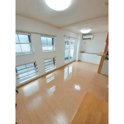 シュティルシェーネⅡ 201【管理NO：1-015778101-02010】 ★家具家電は申し込み後に搬入します★ ★2026年09月上旬入居可能★の物件写真2