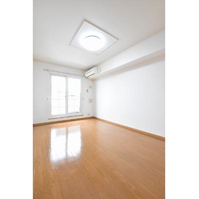 アースリバーＡ 202【管理NO：1-014250601-02020】 ★家具家電は申し込み後に搬入します★ ★2026年09月中旬入居可能★の物件写真2