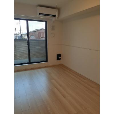 アマティ 203【管理NO：1-027560801-02030】 ★家具家電は申し込み後に搬入します★ ★2026年10月中旬入居可能★の物件写真2