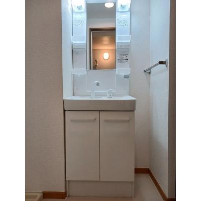 apartment 茨城県結城市新福寺１丁目１０番地６ 

↓地図はこちらから