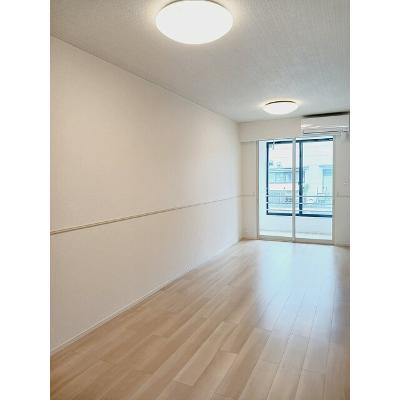 アミュレット 104【管理NO：1-028074801-01040】 ★家具家電は申し込み後に搬入します★の物件写真2