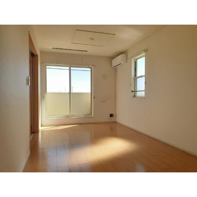 パレドールＡ 201【管理NO：1-017067701-02010】 ★家具家電は申し込み後に搬入します★ ★2026年09月下旬入居可能★の物件写真2