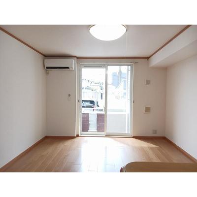 モワメーム 103【管理NO：1-012136501-01030】 ★家具家電は申し込み後に搬入します★ ★2026年09月中旬入居可能★の物件写真2
