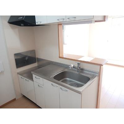 クローバー 201【管理NO：1-014540001-02010】 ★家具家電は申し込み後に搬入します★の物件写真3