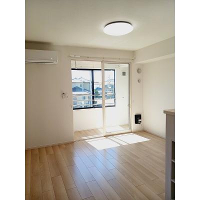 ショパン 201【管理NO：1-027782101-02010】 ★家具家電は申し込み後に搬入します★ ★2026年09月中旬入居可能★の物件写真2