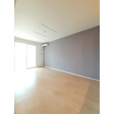 オーシャンフロント新富士 102【管理NO：1-021924501-01020】 ★家具家電は申し込み後に搬入します★ ★2026年09月下旬入居可能★の物件写真2