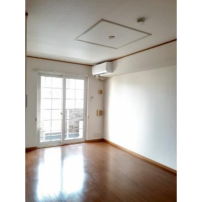 パロル・デ・ボヌール　Ⅱ 103【管理NO：1-013233701-01030】 ★家具家電は申し込み後に搬入します★の物件写真2
