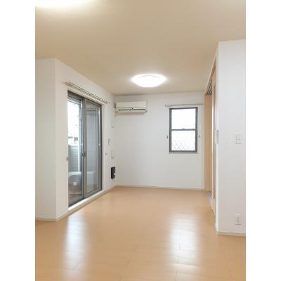 プラシードⅤ 101【管理NO：1-018802001-01010】 ★家具家電は申し込み後に搬入します★ ★2026年09月下旬入居可能★の物件写真2