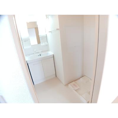 グランディア 301【管理NO：1-019250301-03010】 ★家具家電は申し込み後に搬入します★の物件写真6