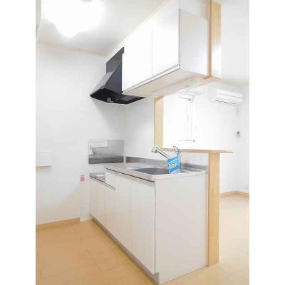 サニーハウス 201【管理NO：1-016277401-02010】 ★家具家電は申し込み後に搬入します★ ★2026年08月下旬入居可能★の物件写真3