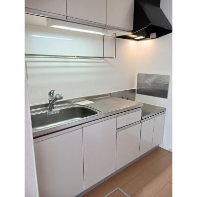 カルティエ冨貴 105【管理NO：1-017210701-01040】 ★家具家電は申し込み後に搬入します★の物件写真3