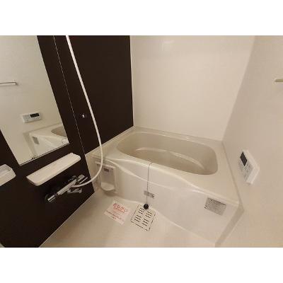 リバービサイド 205【管理NO：1-021003701-02040】 ★家具家電は申し込み後に搬入します★の物件写真4