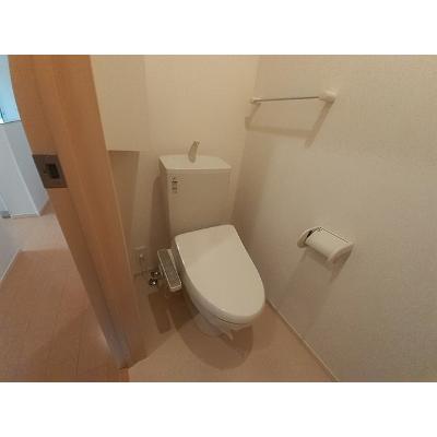 リバービサイド 205【管理NO：1-021003701-02040】 ★家具家電は申し込み後に搬入します★の物件写真5