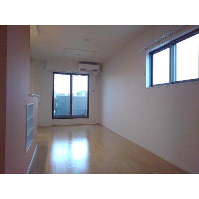エヴィメリアⅠ 203【管理NO：1-023814401-02030】 ★家具家電は申し込み後に搬入します★の物件写真2