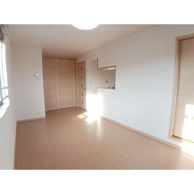 ポエム・ひまわり 304【管理NO：1-016963301-03040】 ★家具家電は申し込み後に搬入します★ ★2026年09月中旬入居可能★の物件写真2