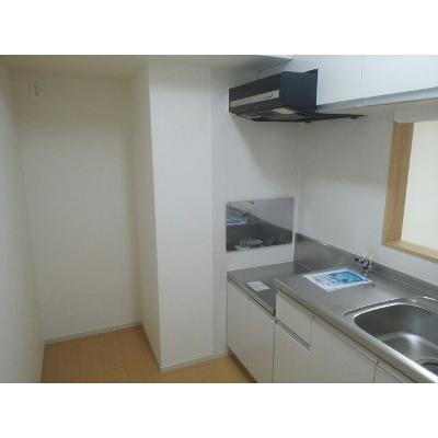 玲巧ハイツ八丁 303【管理NO：1-017360101-03030】 ★家具家電は申し込み後に搬入します★ ★2026年09月中旬入居可能★の物件写真3