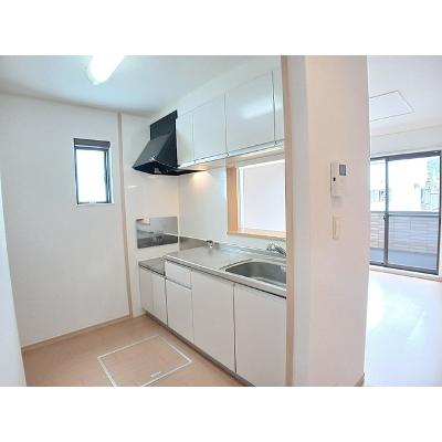ジュピター 102【管理NO：1-015215701-01020】 ★家具家電は申し込み後に搬入します★ ★2026年09月中旬入居可能★の物件写真3
