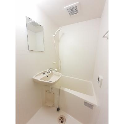 ジョリ　ロジュマン 201【管理NO：1-011554901-02010】 ★家具家電は申し込み後に搬入します★の物件写真4
