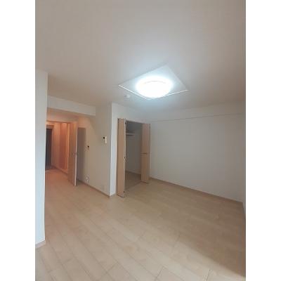 グラマシィー 403【管理NO：1-016246601-04030】 ★家具家電は申し込み後に搬入します★ ★2026年09月中旬入居可能★の物件写真2