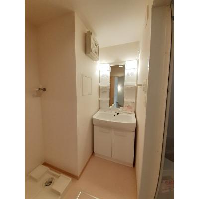 レクサス　Ｅ 202【管理NO：1-016904402-02020】 ★家具家電は申し込み後に搬入します★ ★2026年10月下旬入居可能★の物件写真6