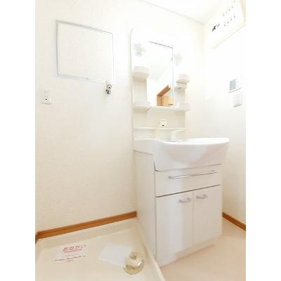 ラ　シャンテ 205【管理NO：1-013683801-02040】 ★家具家電は申し込み後に搬入します★ ★2026年09月中旬入居可能★の物件写真6