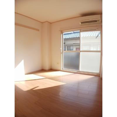 メゾン花梨Ⅰ 102【管理NO：1-003332901-01020】 ★家具家電は申し込み後に搬入します★の物件写真2