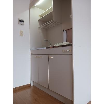 ミニヨンハウス 205【管理NO：1-012433801-02040】 ★家具家電は申し込み後に搬入します★の物件写真3