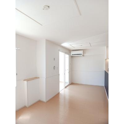 ブライト　スクエアⅢ　Ａ 101【管理NO：1-020879801-01010】 ★家具家電は申し込み後に搬入します★の物件写真2