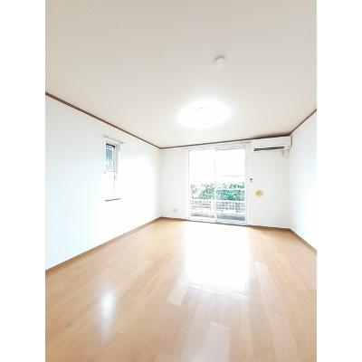 ベラストラーダ 101【管理NO：1-011328901-01010】 ★家具家電は申し込み後に搬入します★ ★2026年10月中旬入居可能★の物件写真2