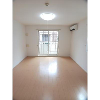アルバーダＢ 102【管理NO：1-017163901-01020】 ★家具家電は申し込み後に搬入します★の物件写真2