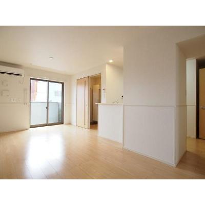ペーパー・ムーン 106【管理NO：1-024421401-01050】 ★家具家電は申し込み後に搬入します★の物件写真2