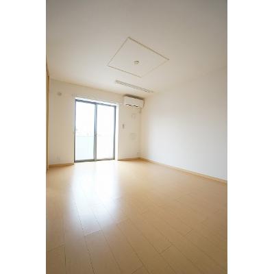 ルシード　Ⅱ 201【管理NO：1-019140802-02010】 ★家具家電は申し込み後に搬入します★ ★2026年10月中旬入居可能★の物件写真2