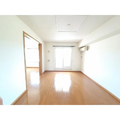 プラードⅢ 202【管理NO：1-013168701-02020】 ★家具家電は申し込み後に搬入します★ ★2026年09月中旬入居可能★の物件写真2