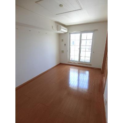 ユ－トピア・ナミ 202【管理NO：1-014250801-02020】 ★家具家電は申し込み後に搬入します★ ★2026年10月下旬入居可能★の物件写真2