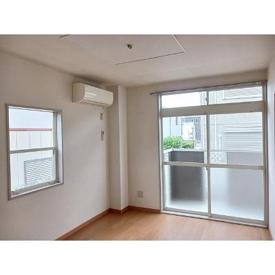 アクティブＹ 101【管理NO：1-004208001-01010】 ★家具家電は申し込み後に搬入します★ ★2026年09月中旬入居可能★の物件写真2