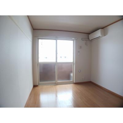 グランシャリオＢ 103【管理NO：1-012941701-01030】 ★家具家電は申し込み後に搬入します★ ★2026年10月上旬入居可能★の物件写真2