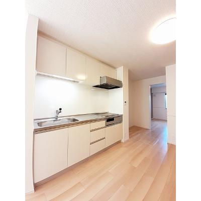 ラーソ　ミラグロ　Ⅱ 101【管理NO：1-026912401-01010】 ★家具家電は申し込み後に搬入します★の物件写真3