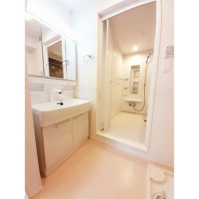ラーソ　ミラグロ　Ⅱ 101【管理NO：1-026912401-01010】 ★家具家電は申し込み後に搬入します★の物件写真6