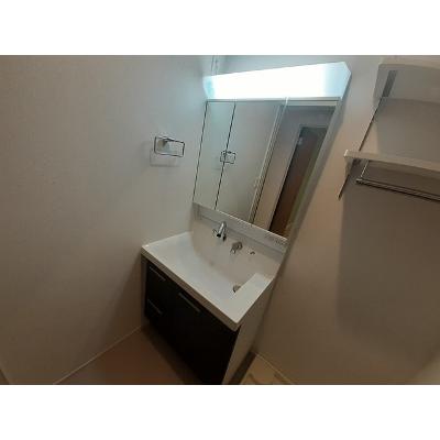apartment 埼玉県蕨市錦町６丁目３－１１ 

↓地図はこちらから