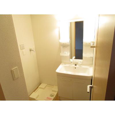メゾングラース 101【管理NO：1-019030901-01010】 ★家具家電は申し込み後に搬入します★の物件写真6